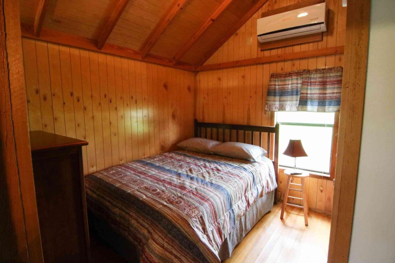 Lakefront Cedar Cabin - 8 Mead Ngoại thất bức ảnh